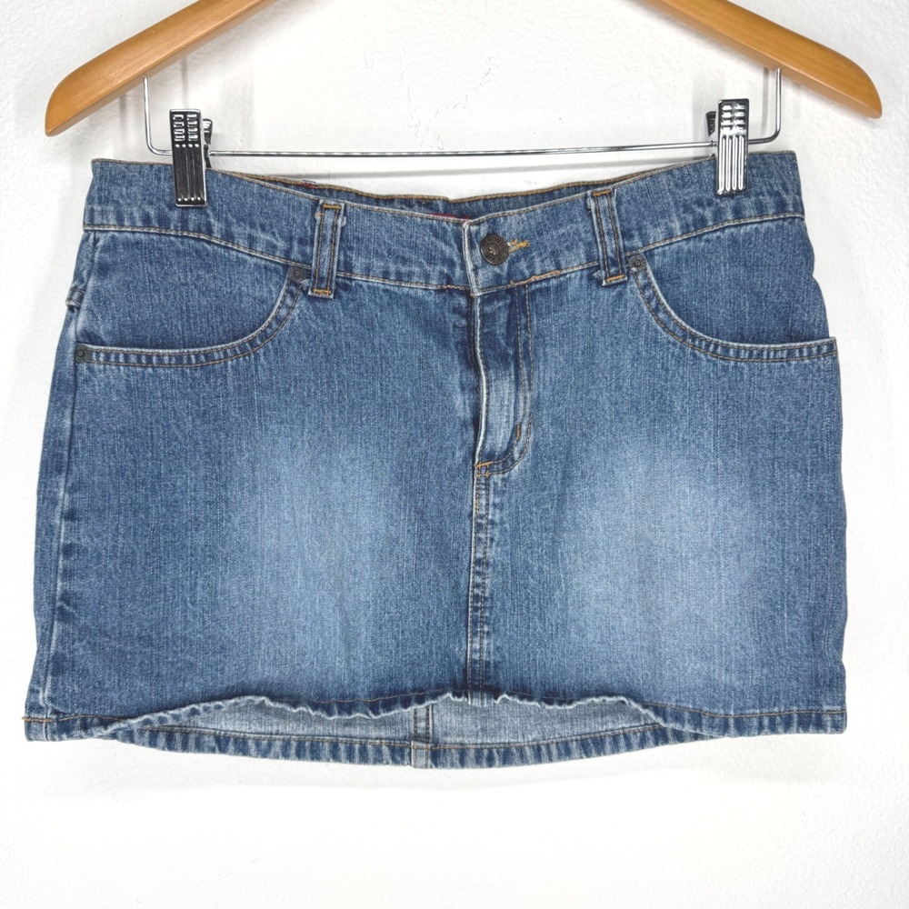 Vintage Y2K Medium Wash Denim Micro Mini Skirt Low Rise Size 5 Cotton Bratz Fade